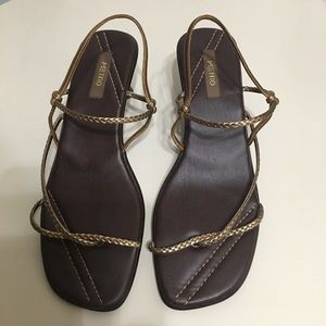 Ladies summer sandals with Gold straps